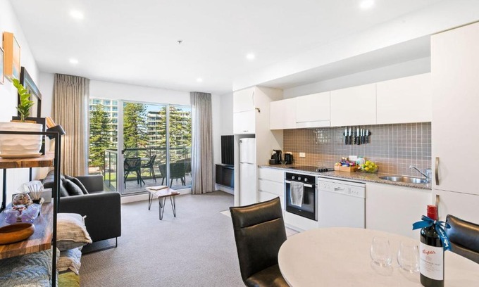 Glenelg Apartment | Belle Escapes - Bayside Pines on the Promenade