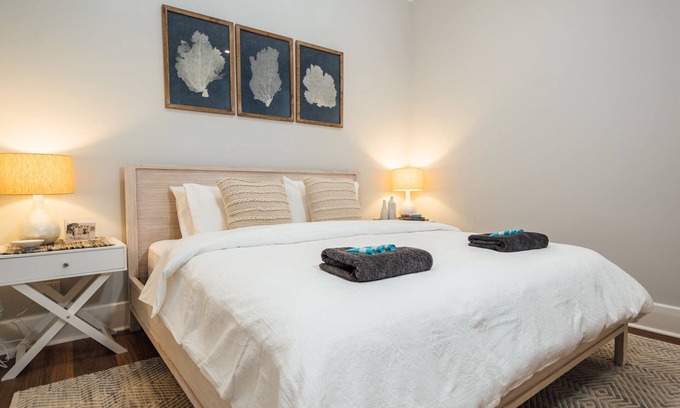 Glenelg South Apartment | Belle Escapes - Noosa on Moseley