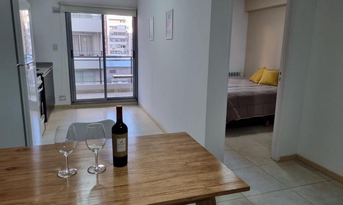 Centro Apartment | BELLISIMO, Amplio, a solo 100 metros del RIO, la zona VIP de Rosario!