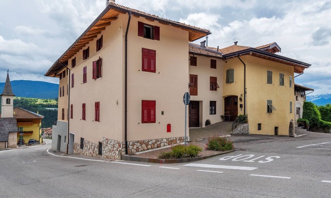 Brez Apartment | Belvilla by OYO Charming Apartment in Brez with TV