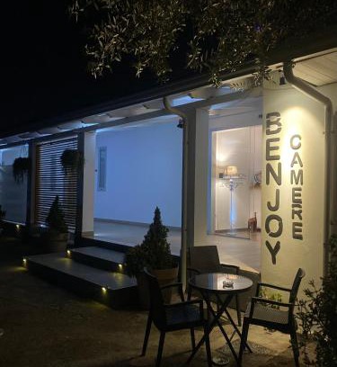 Sant'Arpino House | Benjoi Camere