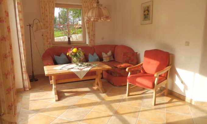 Anger Apartment | Bergblick94m², EG, 2 Schlafzimmer, Sat-tv, Terrasse, Max. 4 Personen