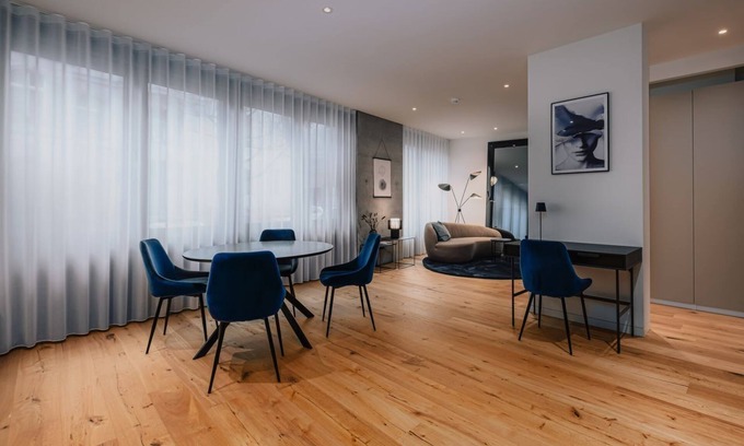 Schoeneberg Apartment | Berlin luxury apartment