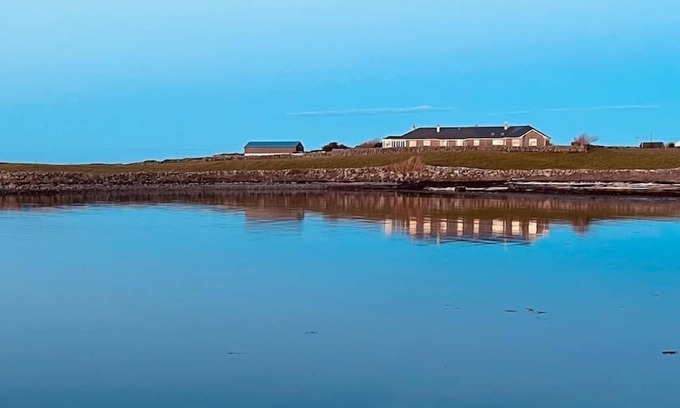 Ballinderreen House | Beside-The-Tide Luxury on the Sea Near Kinvara!