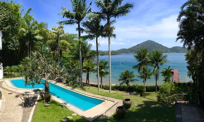 Vila Velha House | Best location, incredible view, right on the sand, beach, pool, helipad, pier