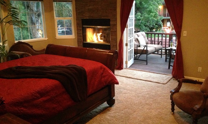 Willow Glen House | Best Location - Walk to Downtown Willow Glen - Cozy Covered Balcony