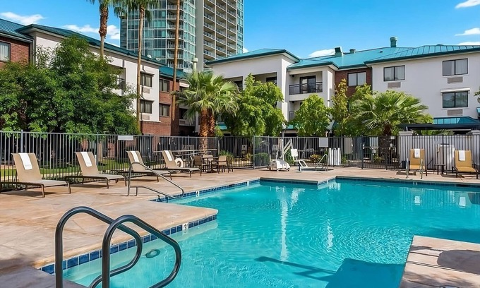 Tempe Hotel | Best Value, Quality Stay! Relaxing Unit, Pets Allowed, Outdoor Pool!