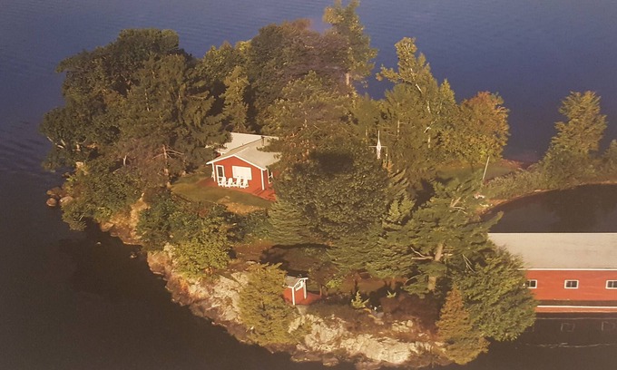 Leeds and the Thousand Islands Cottage | Best view of the 1000 islands. Summer of 2026 is open, thanks for a great 2025!