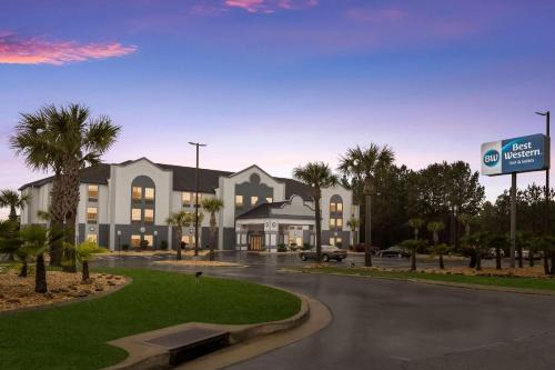 Perry Hotel | Best Western Bradbury Inn & Suites