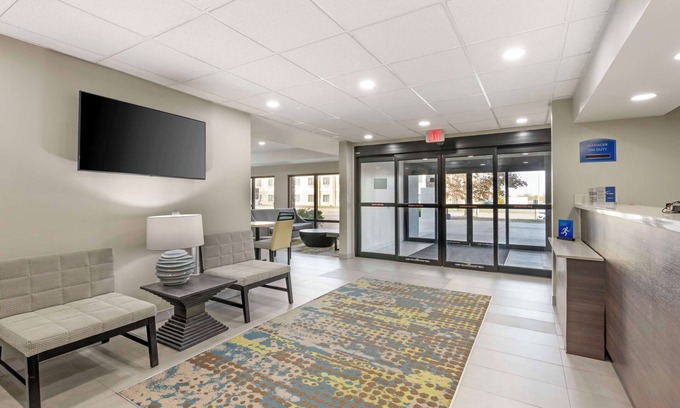 Mattoon Hotel | Best Western Heartland Inn