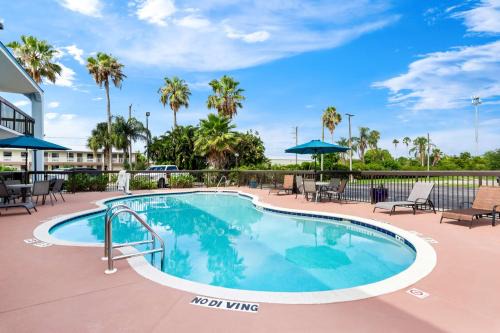 Okeechobee Hotel | Best Western Lake Okeechobee