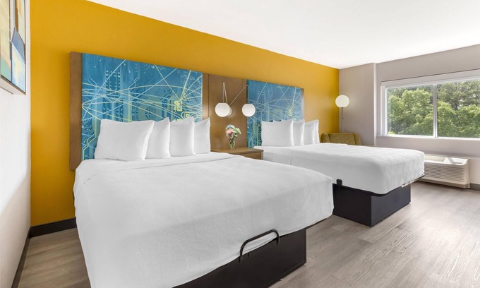Northwest Raleigh Hotel | Best Western Plus Raleigh Crabtree Valley Hotel