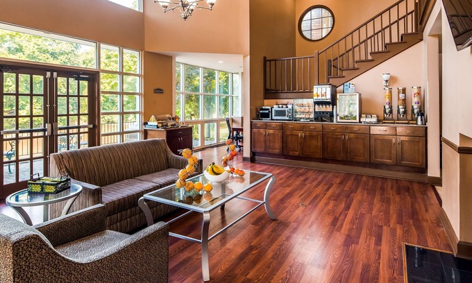 Red Oaks Mill Hotel | Best Western Plus The Inn & Suites At The Falls