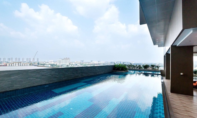 Khlong Kluea Hotel | Best Western Plus Wanda Grand Hotel