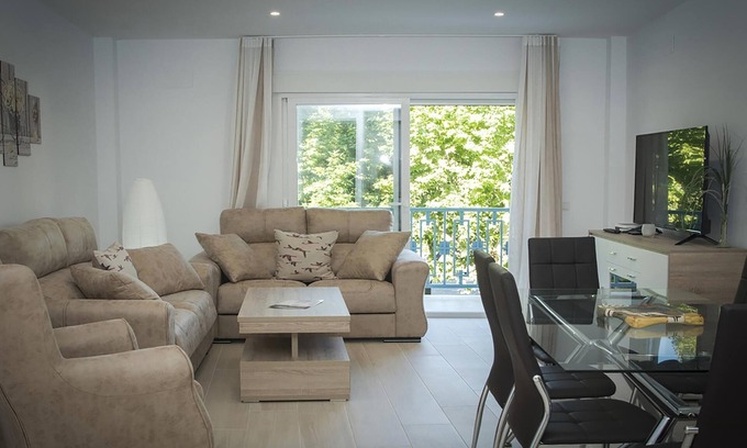 La Trinidad-San Juan y Todos los Santos Apartment | Between courtyard La Victoria