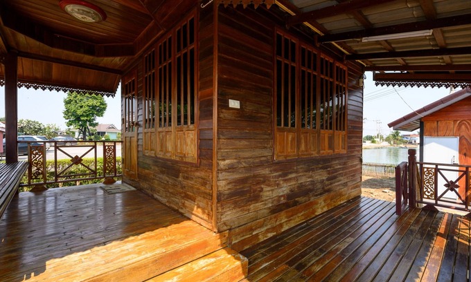 Nakhon Chai Si Hotel | Beung Sampathuan Nakornchaisri Resort