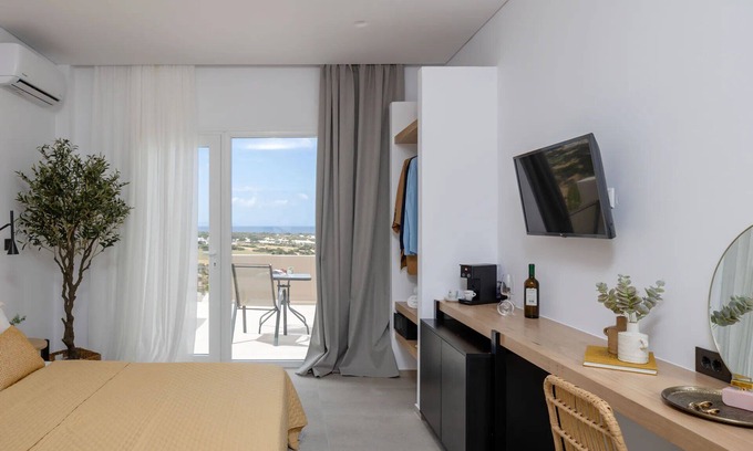 Naxos Apartment | BH017 - C - Suite Naxos