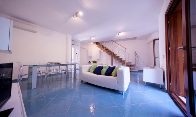 Marina di San Nicola House | BIANCA - Il mare a Roma