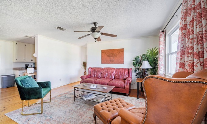 Leander House | Big Private Hill Country Oasis - Ideal for Groups/Family Getaways