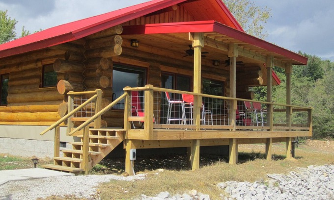 Grantsburg Cabin | BIG TIMBER RIVER CABINS "The Eagle's Nest"