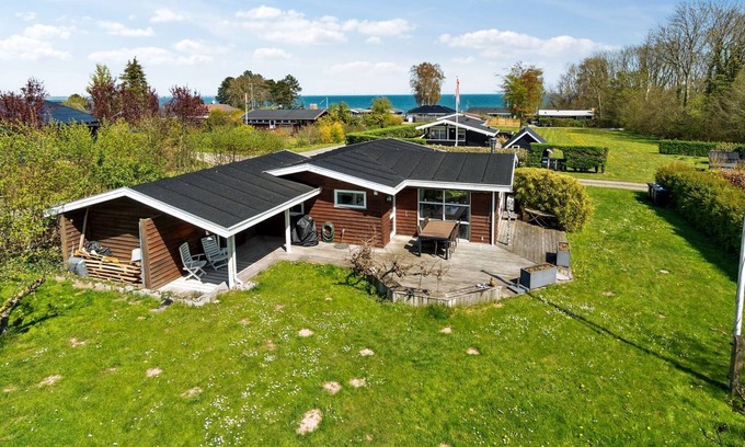 Frørup House | "Bjarke" - 200m from the sea by Interhome