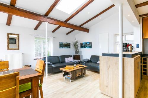 Bachenbrock Apartment | Blütenzauber Apartment No 9