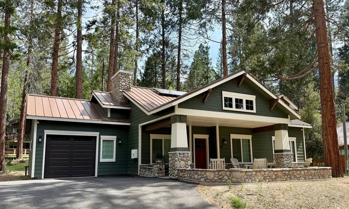 North Wawona Cabin | Black Bear Bungalow