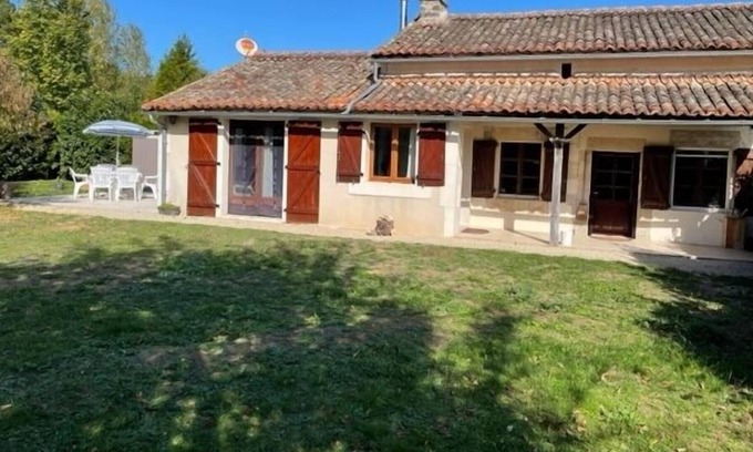 Blanzay House | Blanzay Stone Villa, a property with a garden, is set in Blanzay