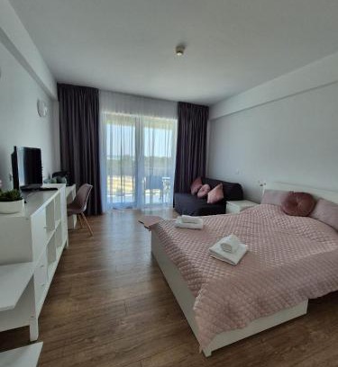 Neptun House | Blaxy Residence E402