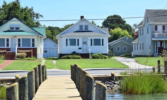 Chincoteague House | Blue Bayou-Private Deep Water Dock, Waterfront w/Sunset Views