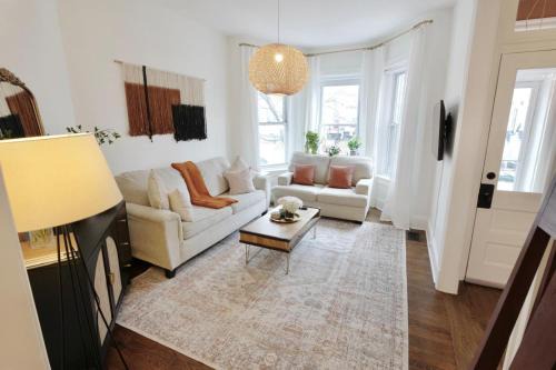 Eckington House | Blue Brick Haven in Union Market - Parking