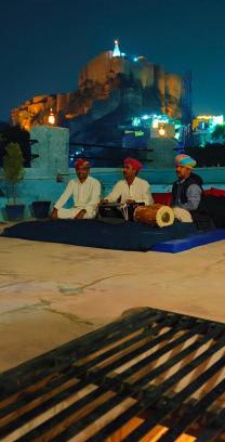 Gulab Sagar Bed & Breakfast | Blue horizon hotel