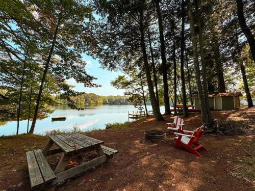 Minocqua House | Blue Lake Cottage - 10 Minutes to Minocqua