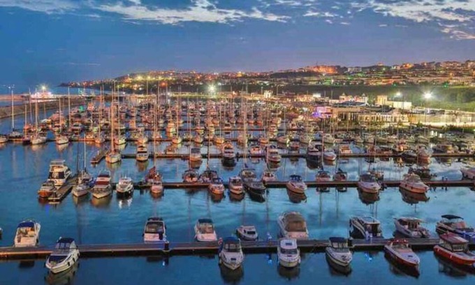 Beylikduzu Apartment | BLUE MARE WIDE 5+2 DUPLEX 400 m2