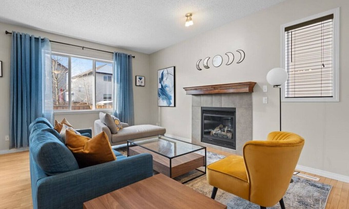 Southwest Calgary Apartment | Blue Moon | Playground | Backyard | Pet Friendly