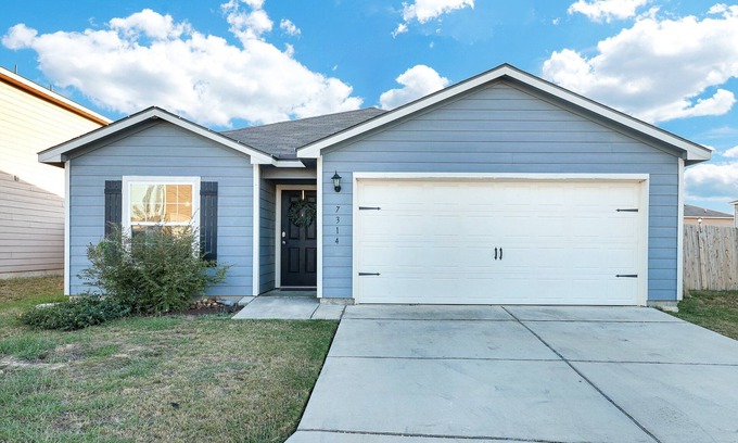 Medina Valley House | Blue Note - A Birdy Vacation Rental