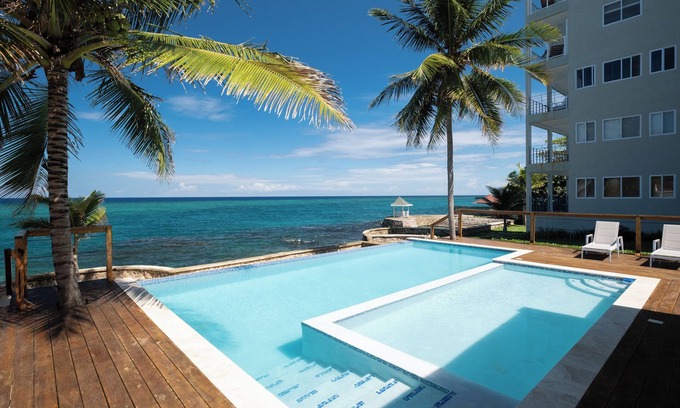 Tower Isle Resort | Blue-sky penthouse