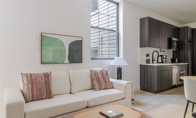 Greenpoint Apartment | Blueground | Greenpoint, terrace, nr McCarren Park