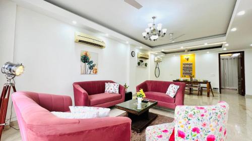 Green Park Apartment | BluO 3BHK Safdarjung Enclave, Lift & Terrace Garden