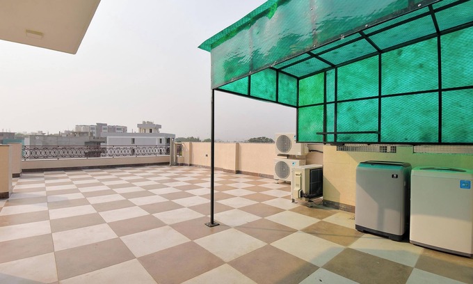 Gurugram Apartment | BluO Studio 2 GolfCourseRoadGymBalcony