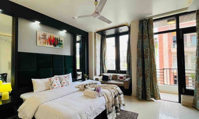 Greater Kailash I Apartment | BluO Studio - M Block Mkt @ Greater Kailash