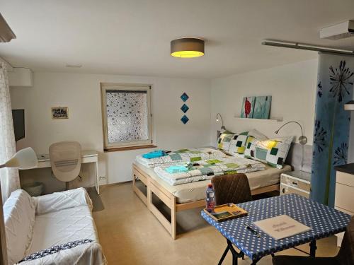 Monthal Bed & Breakfast | BnB Mönthal im Jurapark