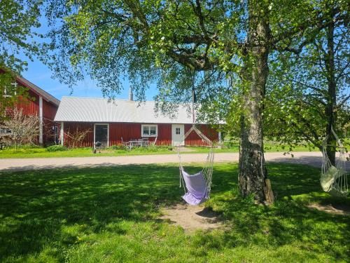 Motala House | Bo på lantgård