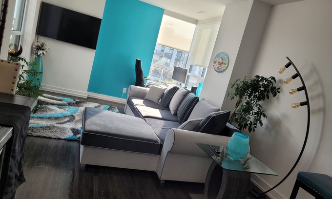Innisfil House | Boardwalk Paradise at Friday Harbour Resort