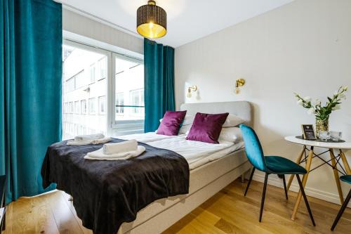 Kadriorg Apartment | Bob W Avangard