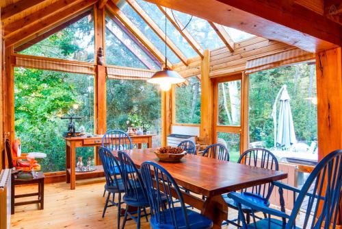 Villa La Angostura House | BOG Costa de Rio - Piscina climatizada y costa de rio