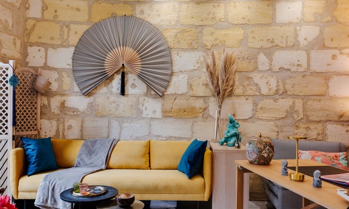 Saint-Michel Apartment | Bohemian Flat – Comfortable Escape in the Heart of Bordeaux