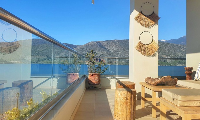 Itea Apartment | Boho Beach House in Itea- Delphi