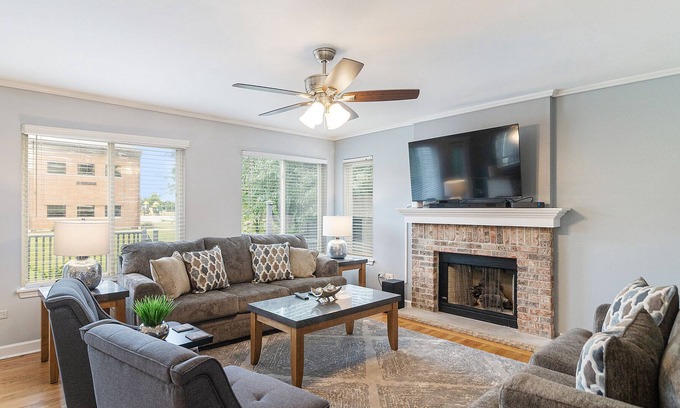 Bolingbrook House | Bolingbrook FHS Rental