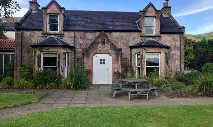 Alva Cottage | Boll Cottage